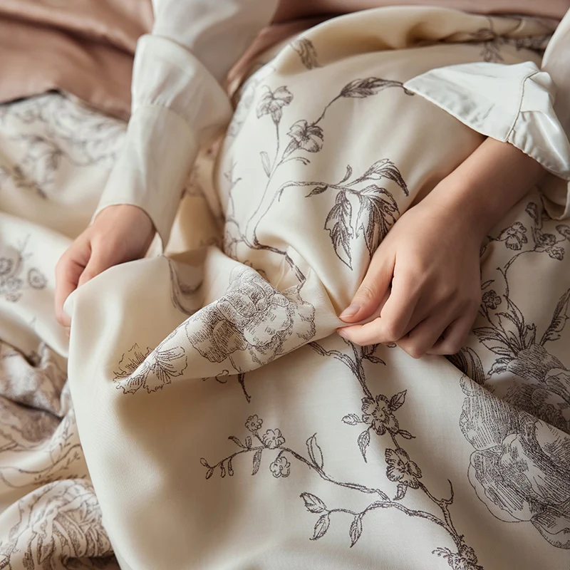 Rose Serenade TENCEL™ Quilt Comforter Set