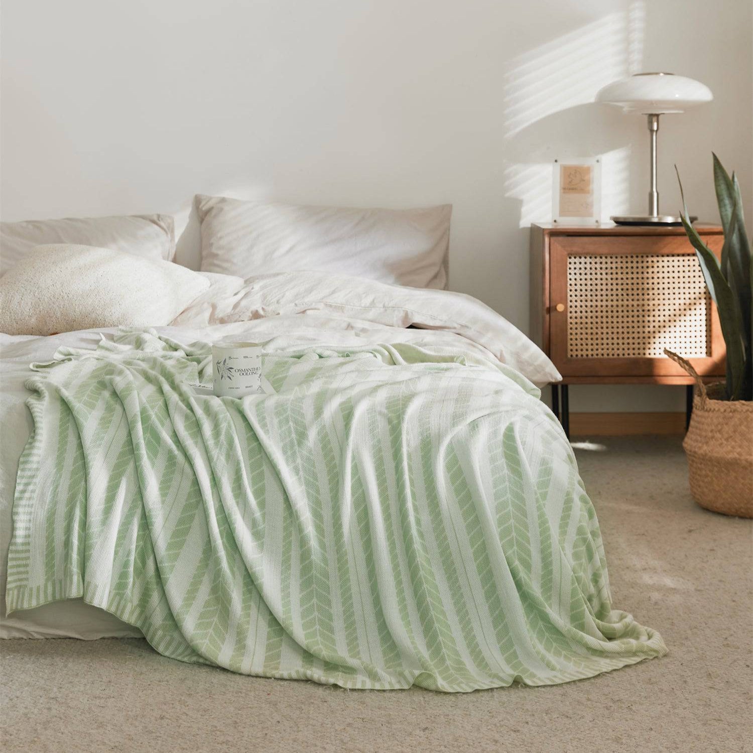 100% Bamboo Throw Blanket Natural Cooling Silky-touching