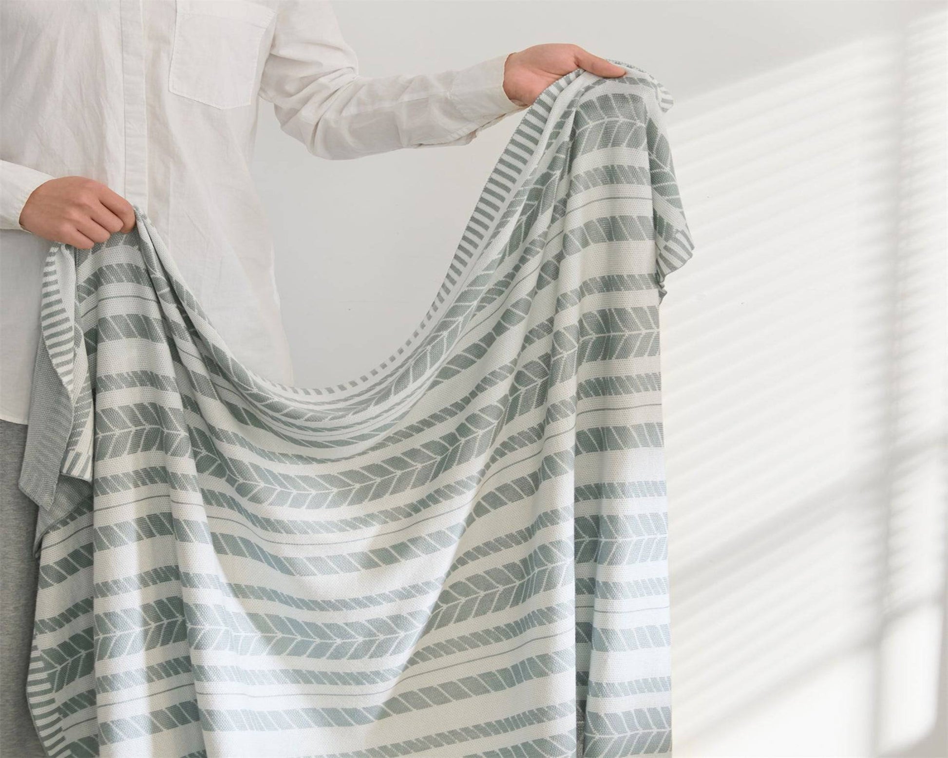 100% Bamboo Blanket | Natural Cooling Silky-touching - Prozily