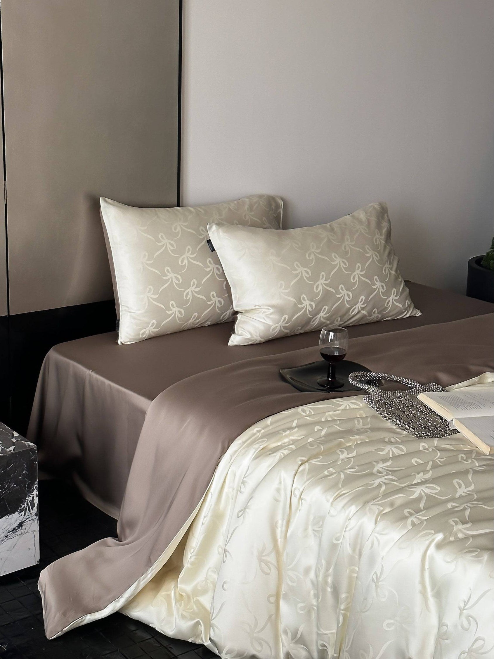 100% TENCEL™ Lyocell Quilt Cover Set | Bowknot Elegance - Prozily