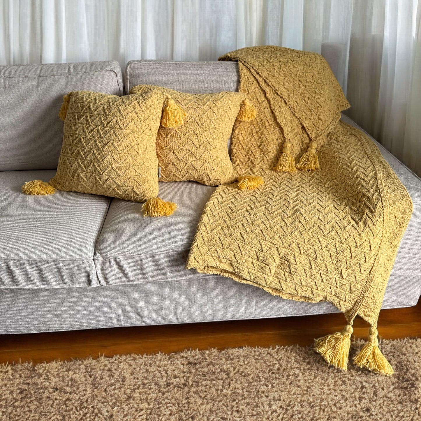 Super Soft Knitted Throw Blanket & Cushion Covers | Classic Wave - Prozily